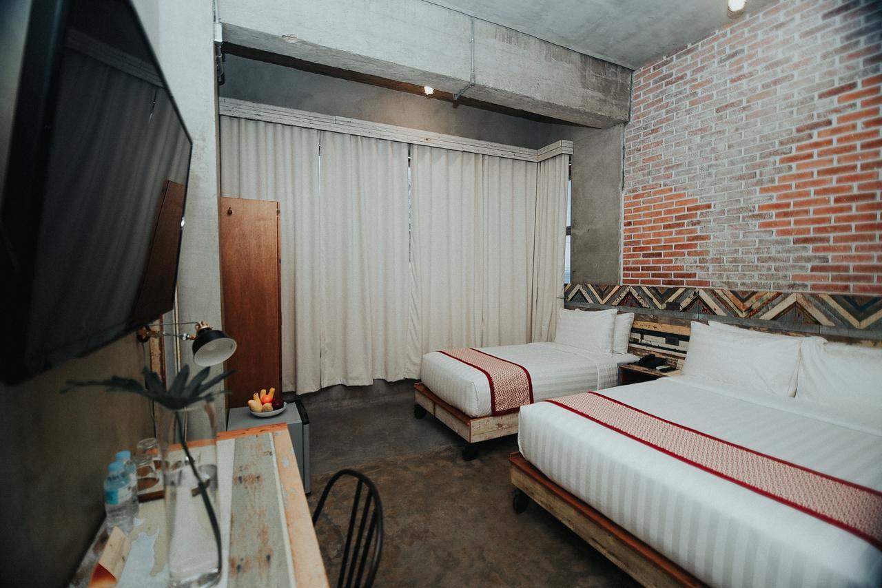 Dumaguete City The Bricks Hotel מראה חיצוני תמונה