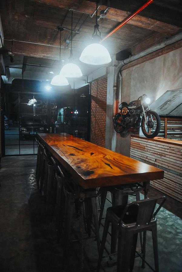 Dumaguete City The Bricks Hotel מראה חיצוני תמונה