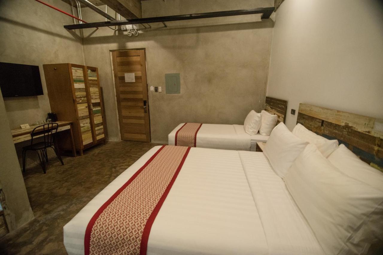 Dumaguete City The Bricks Hotel מראה חיצוני תמונה